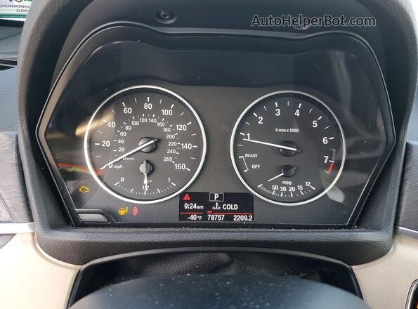WBXHT3C39H5F70651 2017 BMW X1 White Вид щитка приладів