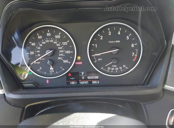 WBXHT3C3XGP881005 2016 BMW X1 White Widok tylnych siedzeń