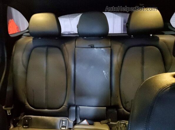 WBXHT3C59K5L90477 2019 BMW X1 Charcoal Widok tylnych siedzeń