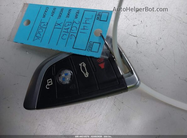 WBXHT3Z34G4A49252 2016 BMW X1 Черный Вид панели приборов