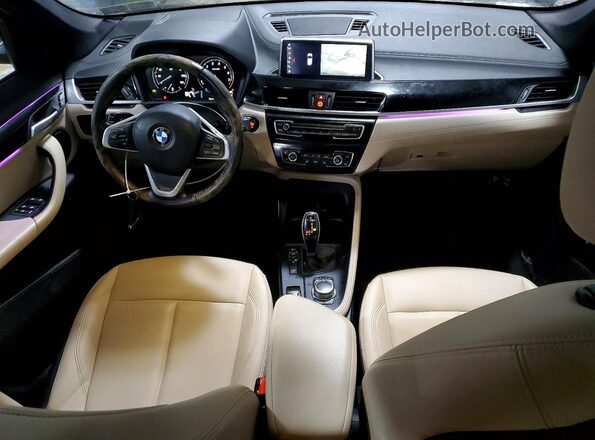 WBXJG9C07N5V41771 2022 BMW X1 Черный Вид панели приборов