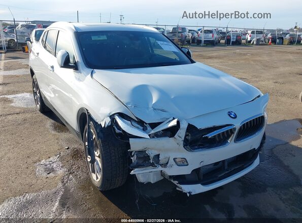 WBXYJ1C01N5U85439 2022 BMW X2 Белый Передняя правая четверть