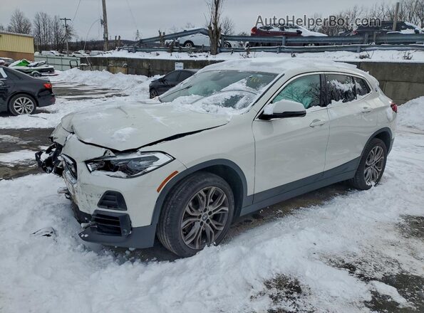 WBXYJ1C03M5S09665 2021 BMW X2 White წინა მარცხენა ხედი სამი მეოთხედიდან