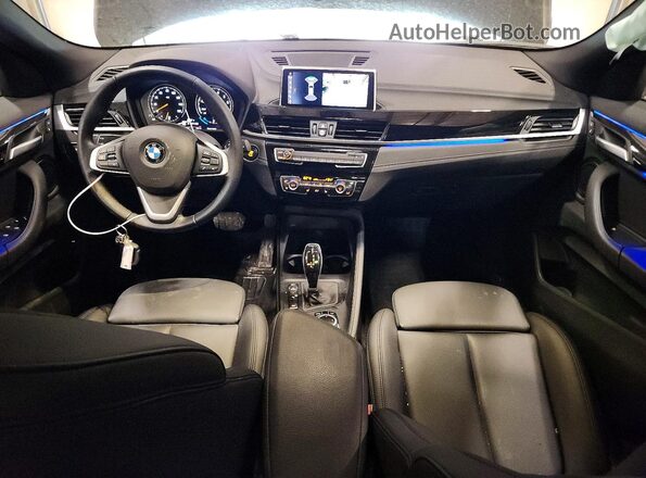 WBXYJ1C05N5U81636 2022 BMW X2 Черный Вид панели приборов