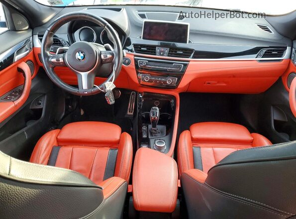 WBXYN1C09M5S67672 2021 BMW X2 Синий Вид панели приборов