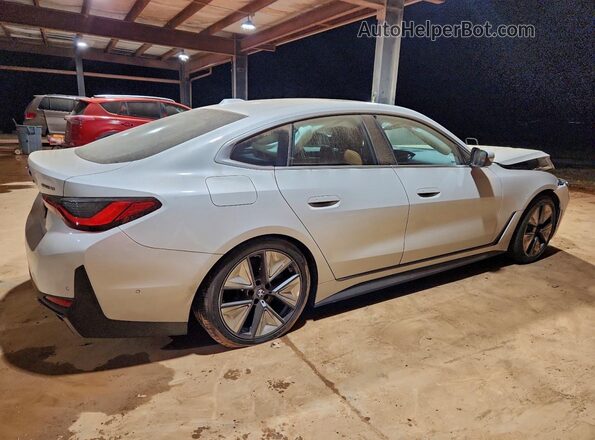 WBY23HD05SFV45781 2025 BMW I4 Белый Задняя правая четверть