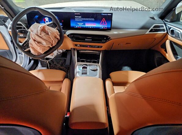 WBY23HD05SFV45781 2025 BMW I4 Белый Вид панели приборов