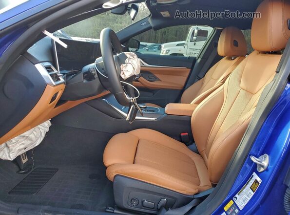 WBY23HD06SFV50746 2025 BMW I4 Синий Вид салона спереди