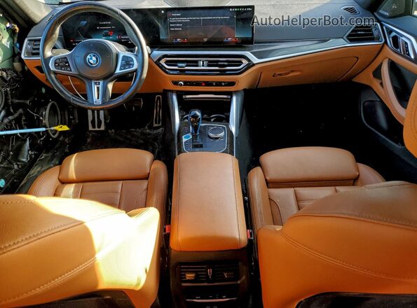 WBY33AW05NFN01616 2022 BMW I4 Green Вид панелі приладів