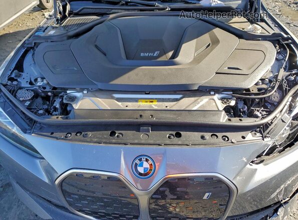 WBY43AW07RFS38975 2024 BMW I4 Gray Вид задньої частини салону