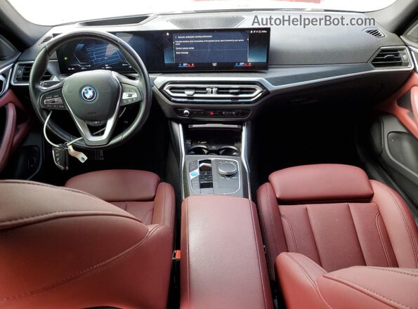 WBY43AW09PFP76705 2023 BMW I4 Gray Առջևի վահանակի տեսք