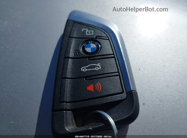 WBY73AW08PFP99468 2023 BMW I4 Green Vista del salpicadero