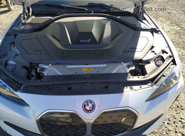WBY73AW0XNFN10152 2022 BMW I4 Белый Вид задней части салона