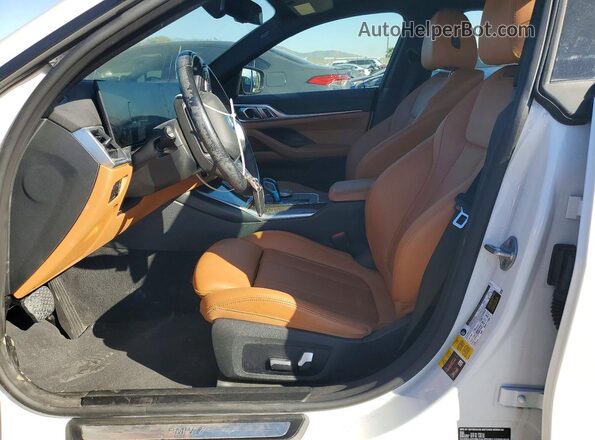 WBY73AW0XNFN10152 2022 BMW I4 Белый Вид салона спереди