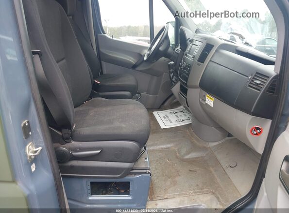 WD3PE7CD4JP625074 2018 MERCEDES-BENZ SPRINTER Green Widok wnętrza z przodu