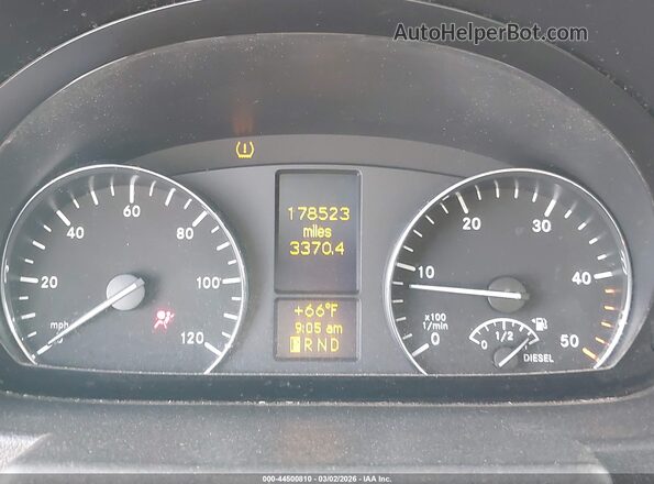 WD3PE7DD2GP199585 2016 MERCEDES-BENZ SPRINTER White Widok tylnych siedzeń