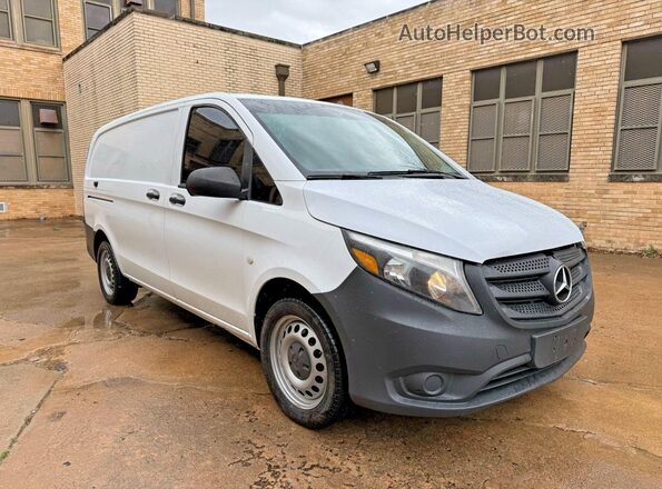 WD3PG2EA5H3338702 2017 MERCEDES-BENZ METRIS White Vista tres cuartos delantera izquierda