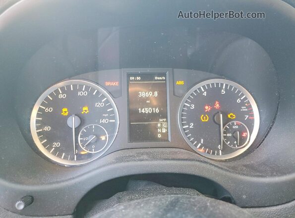 WDAPG2EE7H3311223 2017 MERCEDES-BENZ METRIS Черный Вид щитка приборов