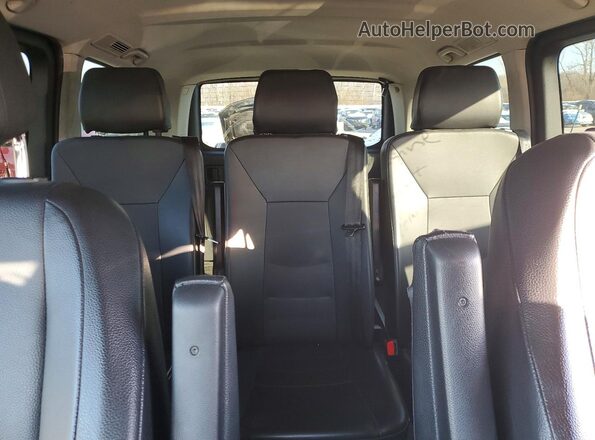 WDAPG2EE7H3311223 2017 MERCEDES-BENZ METRIS Черный Вид задних сидений