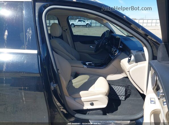 WDC0G4JB0GF083787 2016 MERCEDES-BENZ GLC 300 Черный Вид салона спереди