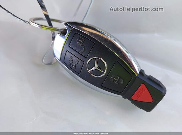 WDC0G4JB1GF051981 2016 MERCEDES-BENZ GLC 300 Dark Blue Вид панели приборов
