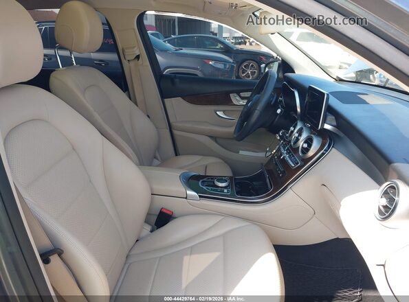 WDC0G4JB5JV061930 2018 MERCEDES-BENZ GLC 300 Серый Вид салона спереди