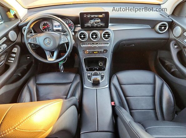 WDC0G4JB6GF015168 2016 MERCEDES-BENZ GLC-CLASS Серый Вид панели приборов