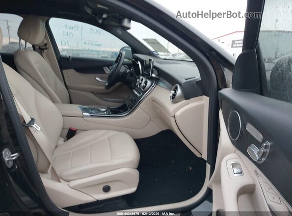 WDC0G4JB7JV091043 2018 MERCEDES-BENZ GLC 300 Черный Вид салона спереди