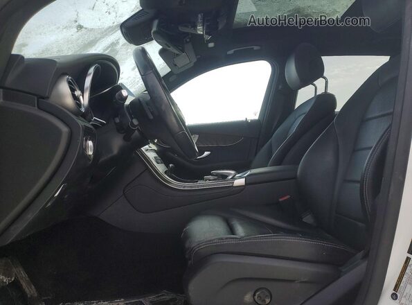 WDC0G4KB0HF186708 2017 MERCEDES-BENZ GLC-CLASS Белый Вид салона спереди