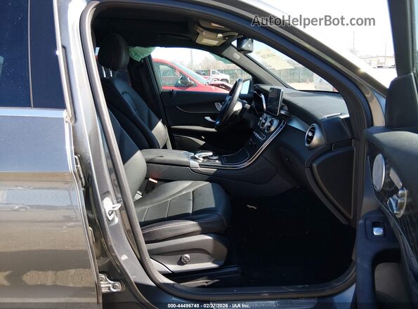 WDC0G4KB0JV015890 2018 MERCEDES-BENZ GLC 300 Серый Вид салона спереди