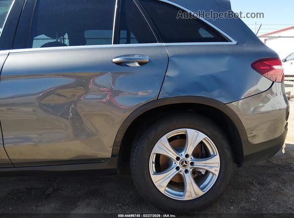 WDC0G4KB0JV015890 2018 MERCEDES-BENZ GLC 300 Серый Вид спереди