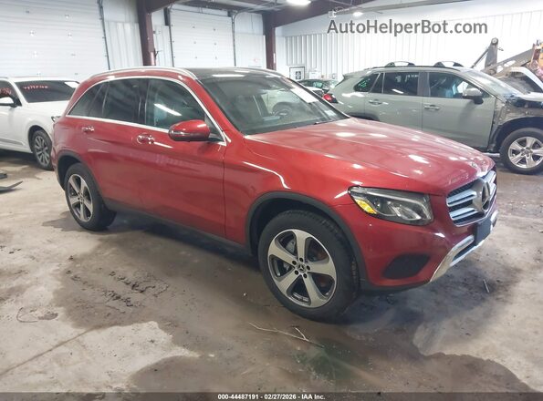 WDC0G4KB0JV092033 2018 MERCEDES-BENZ GLC 300 Красный Передняя правая четверть