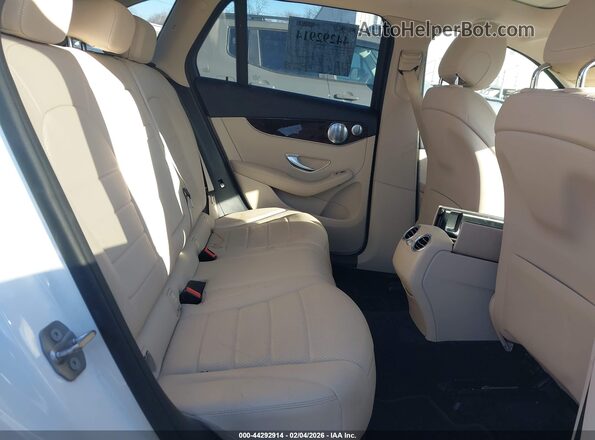 WDC0G4KB4HF143005 2017 MERCEDES-BENZ GLC 300 Белый Вид наклейки с VIN-кодом