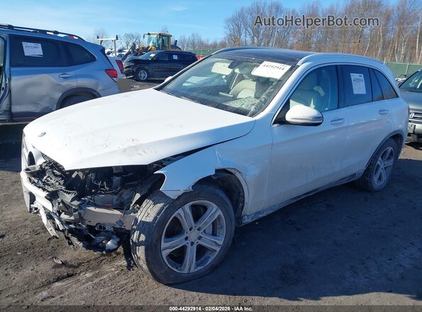 WDC0G4KB4HF143005 2017 MERCEDES-BENZ GLC 300 Белый Передняя левая четверть