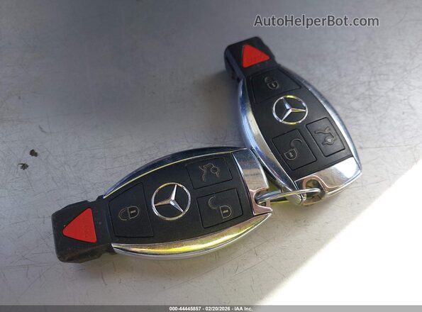 WDC0G4KB6GF043518 2016 MERCEDES-BENZ GLC 300 Красный Вид панели приборов