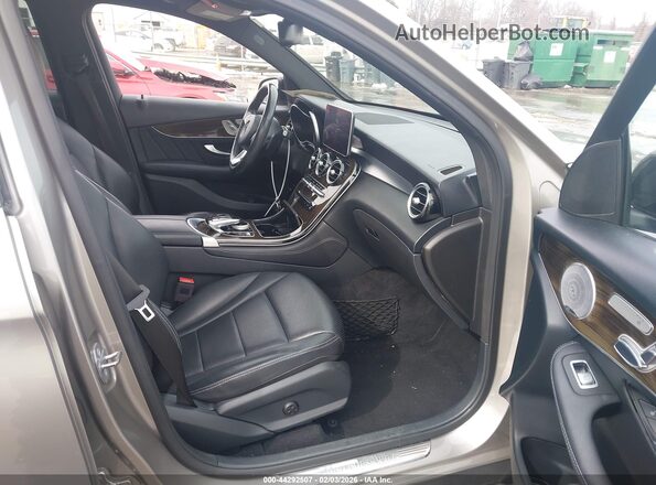 WDC0G4KB7KV137664 2019 MERCEDES-BENZ GLC 300 Серый Вид салона спереди