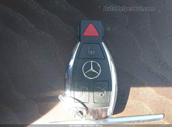 WDC0G4KB9JV053389 2018 MERCEDES-BENZ GLC 300 Синий Вид панели приборов