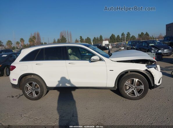 WDC0G5EB5KF620131 2019 MERCEDES-BENZ GLC 350E White Rear interior view