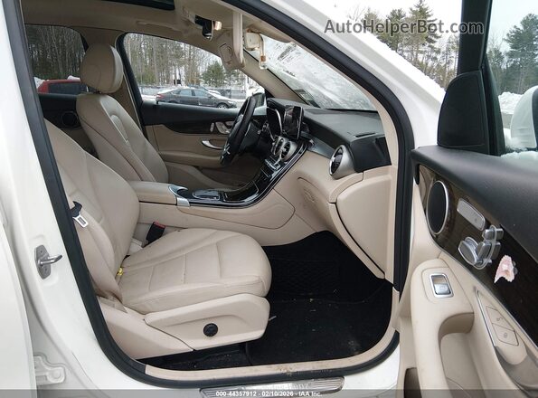 WDC0G8EB1LF734761 2020 MERCEDES-BENZ GLC 300 Белый Вид салона спереди