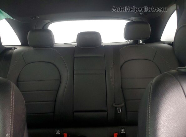 WDC0G8EB9LF708215 2020 MERCEDES-BENZ GLC-CLASS Black Вид задніх сидінь