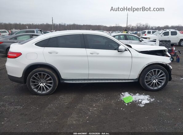 WDC0J4KB0JF470637 2018 MERCEDES-BENZ GLC 300 COUPE Белый Вид задней части салона