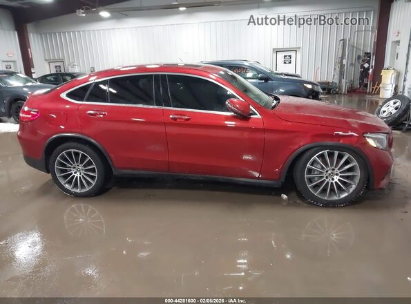 WDC0J4KB2HF245923 2017 MERCEDES-BENZ GLC 300 COUPE Красный Вид задней части салона
