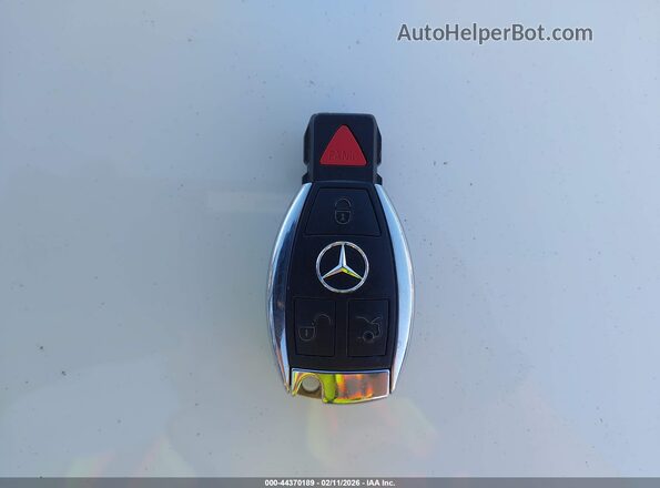 WDC0J4KB4HF189970 2017 MERCEDES-BENZ GLC 300 COUPE White Вид панелі приладів
