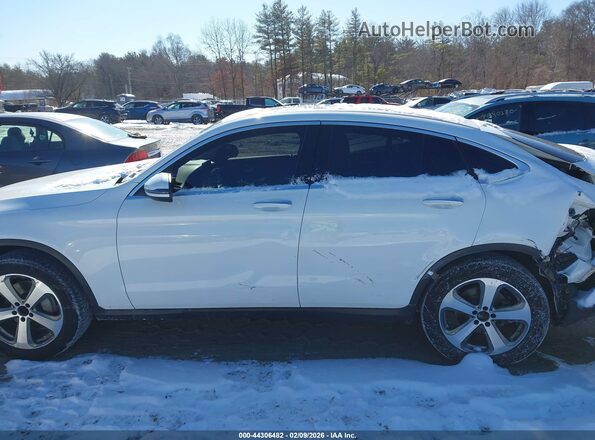 WDC0J4KB5JF385969 2018 MERCEDES-BENZ GLC 300 COUPE Белый Панорамный вид салона 360°