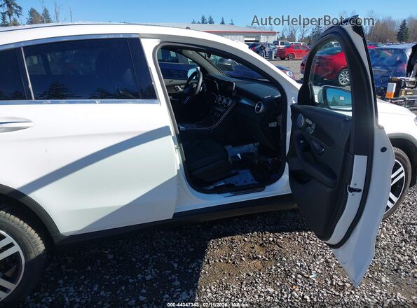 WDC0J8EB4LF709631 2020 MERCEDES-BENZ GLC 300 COUPE White Front interior view