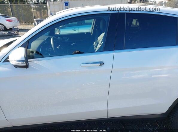 WDC0J8EB4LF709631 2020 MERCEDES-BENZ GLC 300 COUPE White Front view
