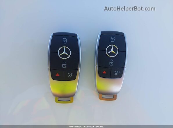 WDC0J8EB4LF709631 2020 MERCEDES-BENZ GLC 300 COUPE White Dashboard view