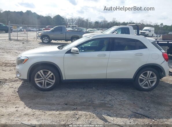 WDCTG4EB0JJ399928 2018 MERCEDES-BENZ GLA 250 White Панорамний вид салону 360°