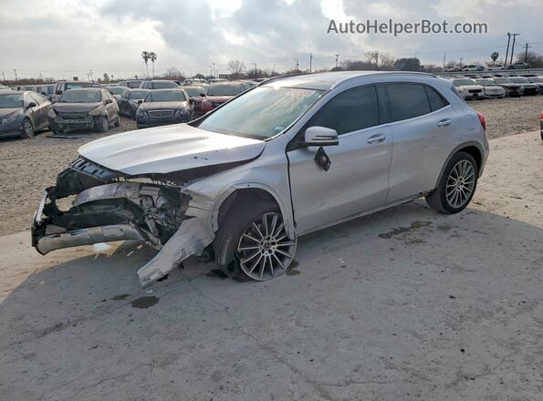 WDCTG4EB2KU013817 2019 MERCEDES-BENZ GLA Silver Առջևի ձախ երեք քառորդ տեսարան