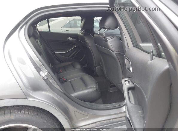 WDCTG4EB4GJ192693 2016 MERCEDES-BENZ GLA 250 Gray VIN კოდის სტიკერის ხედი